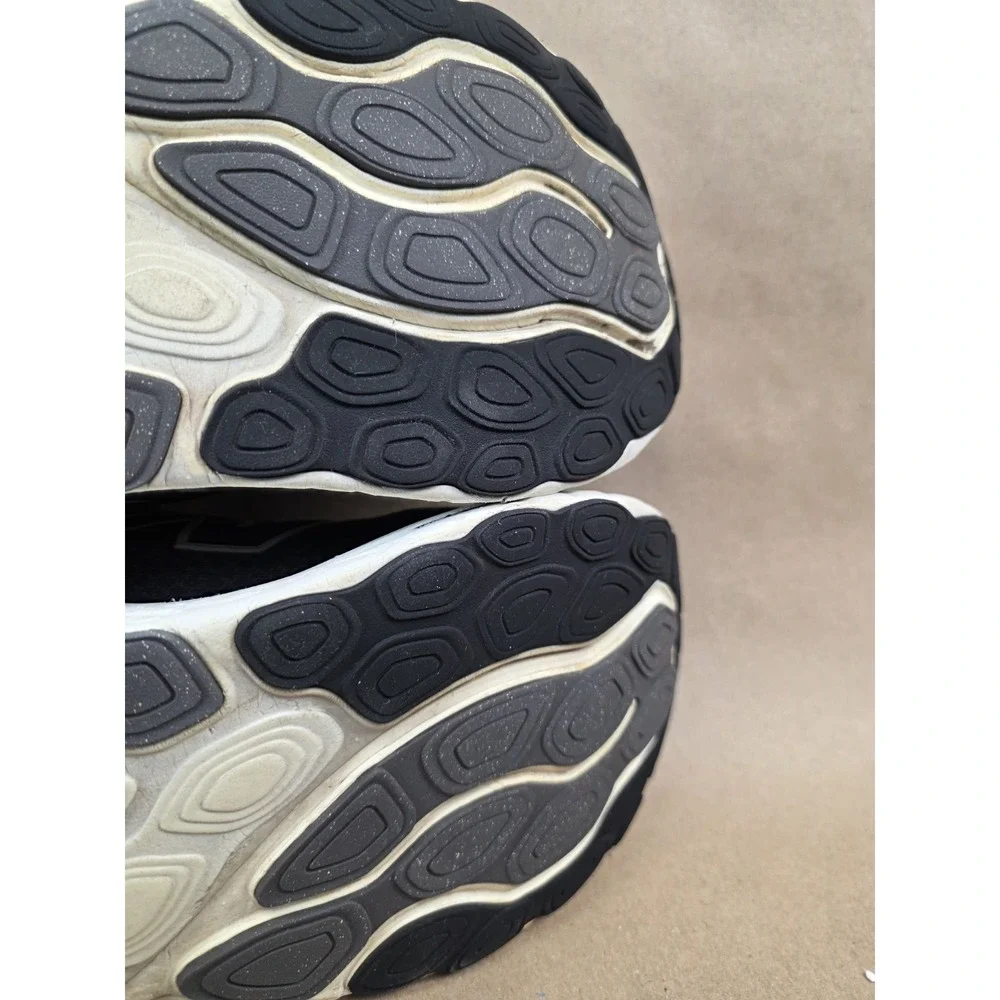New Balance (Sz 11 2E) Fresh Foam X 860v14 Mens Running Shoes Wide Black M860K14